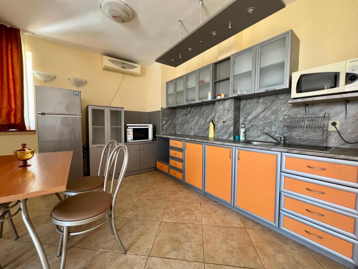 Private One-Bedroom Apartment With Balcony In Sozopol By Flat Mаnаger Esterno foto