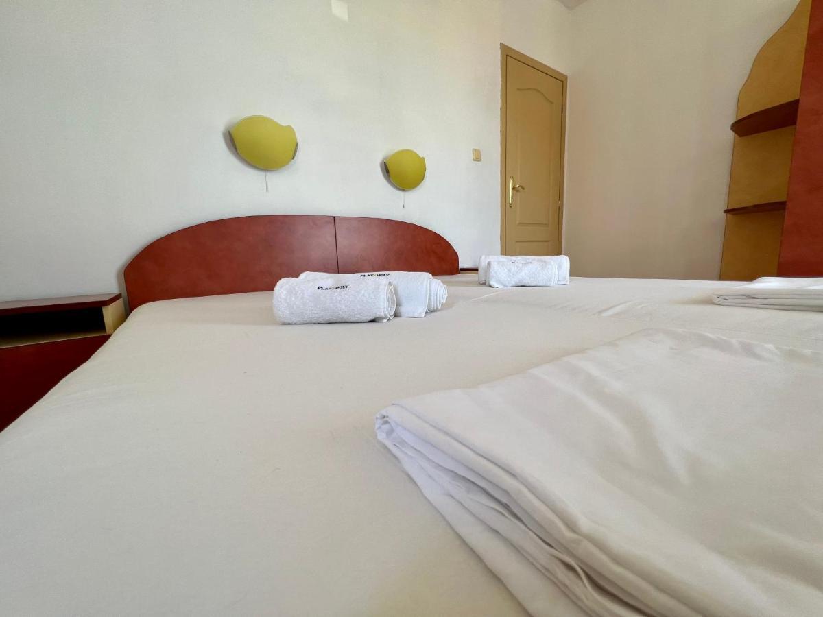 Private One-Bedroom Apartment With Balcony In Sozopol By Flat Mаnаger Esterno foto