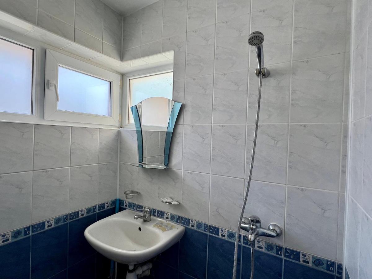 Private One-Bedroom Apartment With Balcony In Sozopol By Flat Mаnаger Esterno foto
