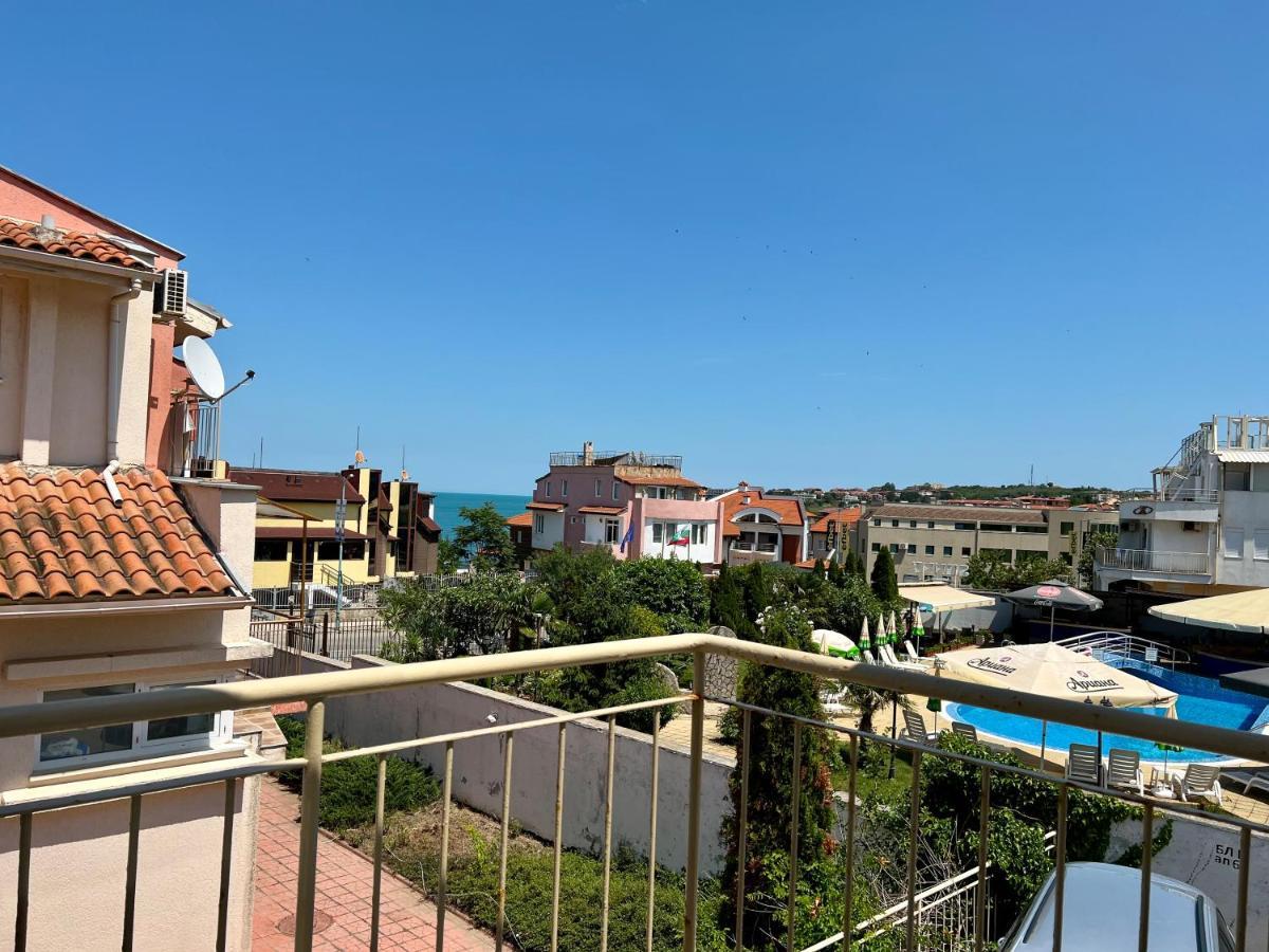 Private One-Bedroom Apartment With Balcony In Sozopol By Flat Mаnаger Esterno foto